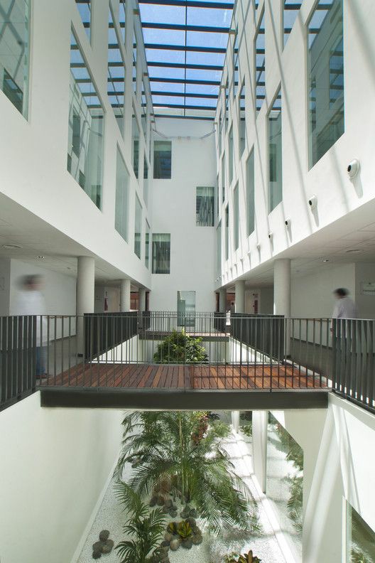 WhatsApp Image 2025-05-02 at 14.23.25 (4)